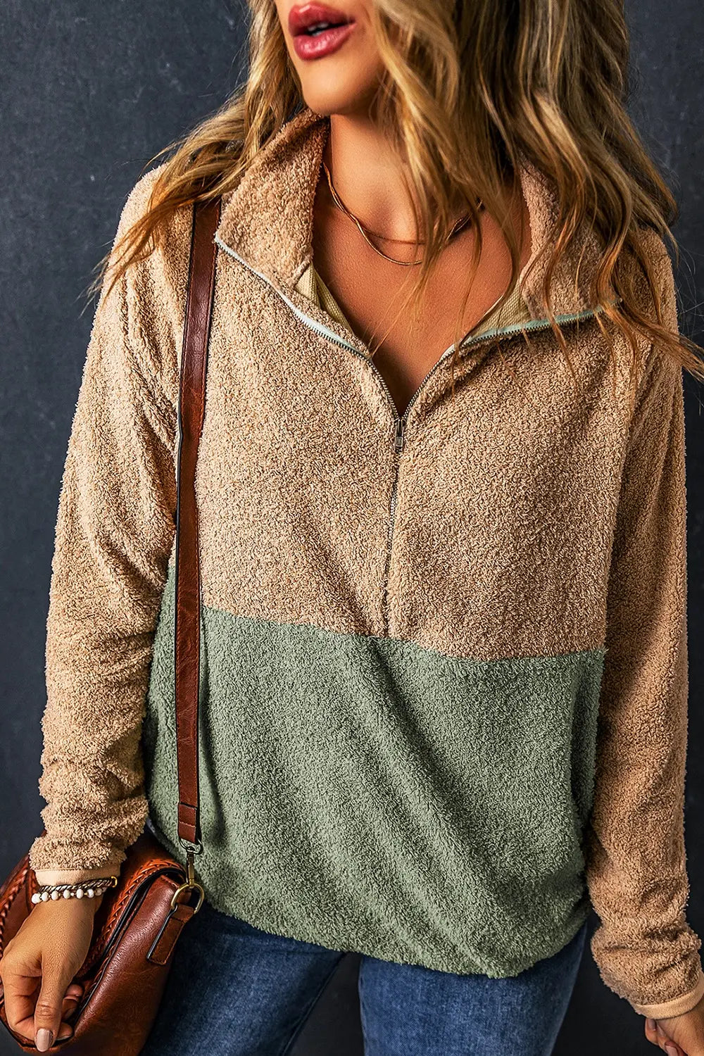 2933d82d9cef4e589dc1dcfe1c739c81-Max